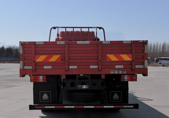 ZZ1187H4715F1 豪沃牌184马力单桥柴油6.3米国六载货汽车图片