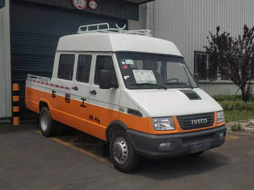 依维柯牌NJ5046XGCZ5A-2工程车