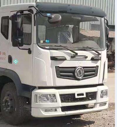 程力威牌CLW5120ZYS6WS壓縮式垃圾車公告圖片