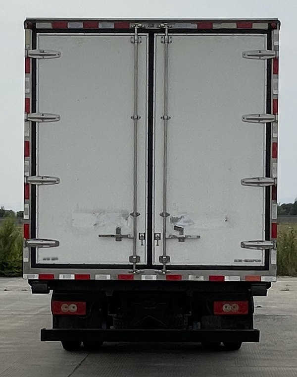 福田牌BJ5128XLCGJFA-AB1冷藏車公告圖片