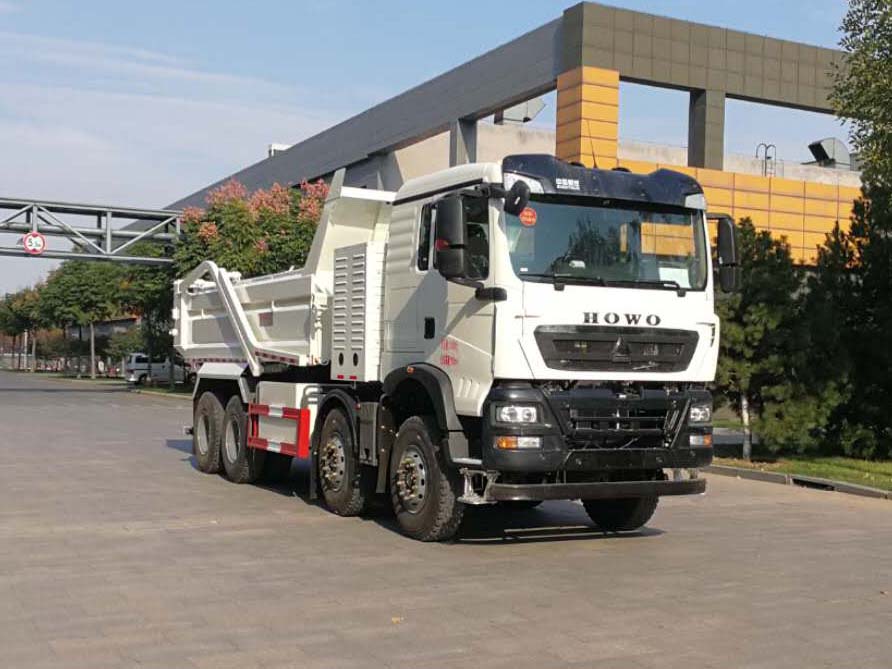 豪沃牌 490马力 前四后八 纯电动自卸汽车(ZZ3317V326GZ1BEV)
