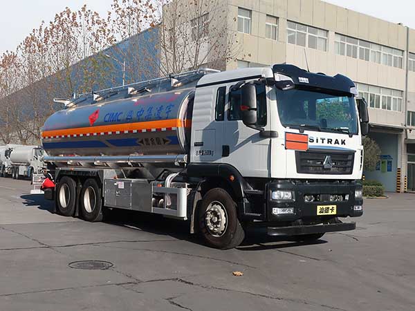 凌宇牌CLY5261GYYC3铝合金运油车