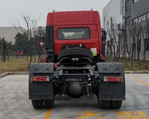 DFV4187GP6D 东风牌460马力单桥柴油国六半挂牵引车图片