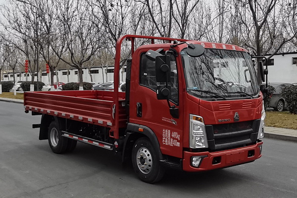 豪沃牌 150马力 载货汽车(ZZ1047F3115F145)