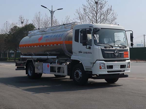 凌宇牌CLY5180GYYA铝合金运油车