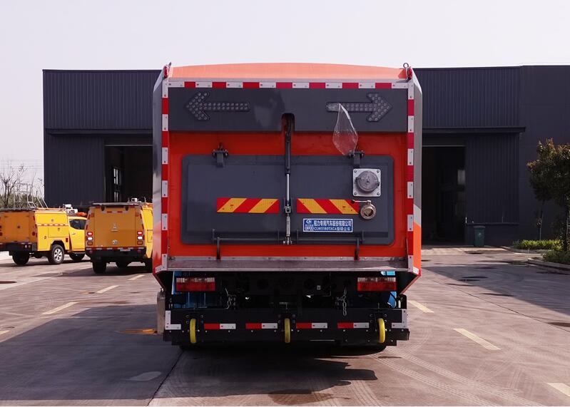 程力威牌CLW5180TXC6吸塵車公告圖片