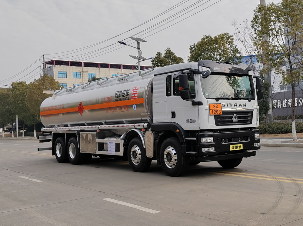 专威牌HTW5326GYYLZZQ6铝合金运油车
