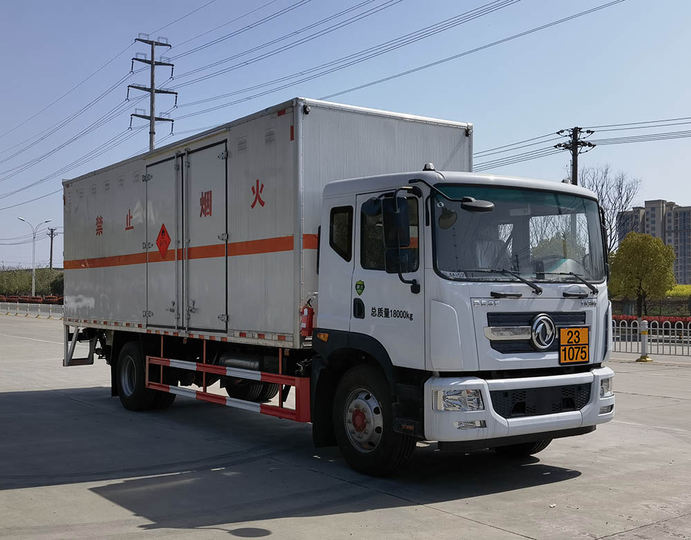 楚飞牌CLQ5180XRQ6E易燃气体厢式运输车