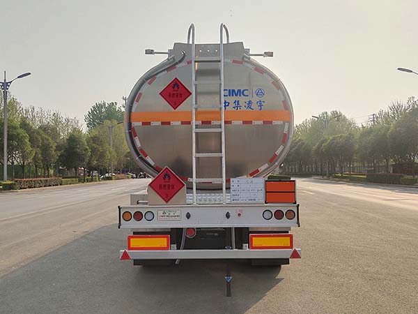 凌宇牌CLY9407GYY48铝合金运油半挂车公告图片