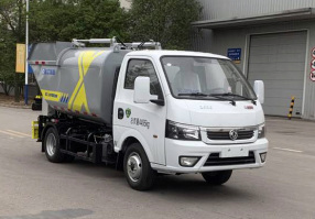 自装卸式垃圾车