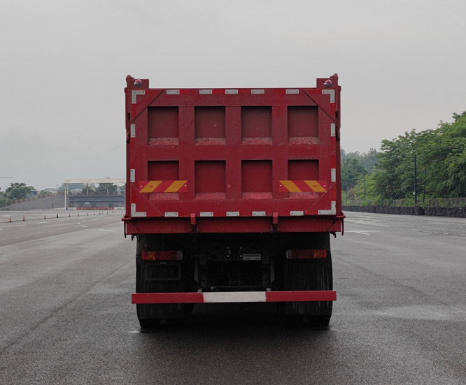 ZZ3317V4467F1 豪沃牌404马力前四后八柴油8.4米国六自卸汽车图片