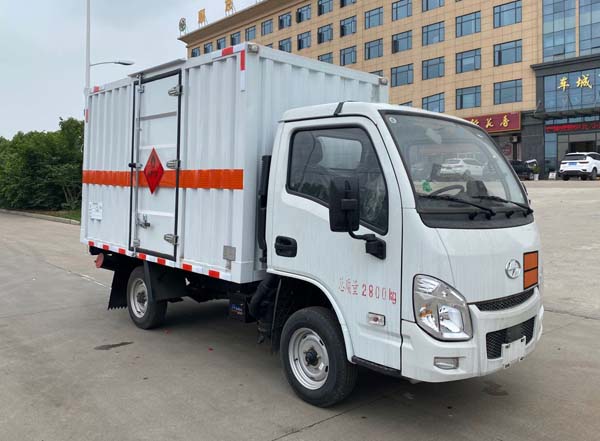 楚胜牌CSC5031XRQSH6易燃气体厢式运输车