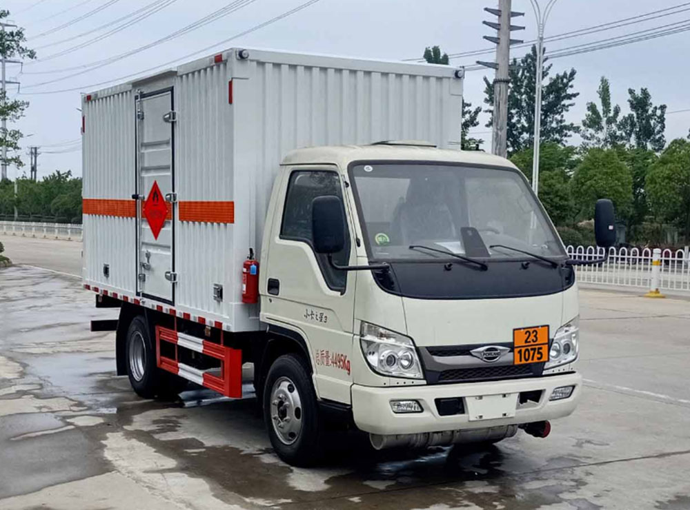 楚飞牌CLQ5040XRQ6BJ易燃气体厢式运输车