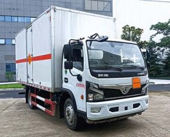 爆破器材运输车