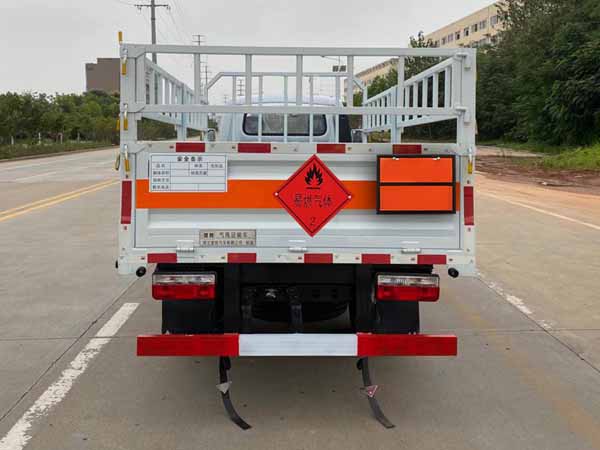 楚勝牌CSC5045TQP6氣瓶運(yùn)輸車(chē)公告圖片