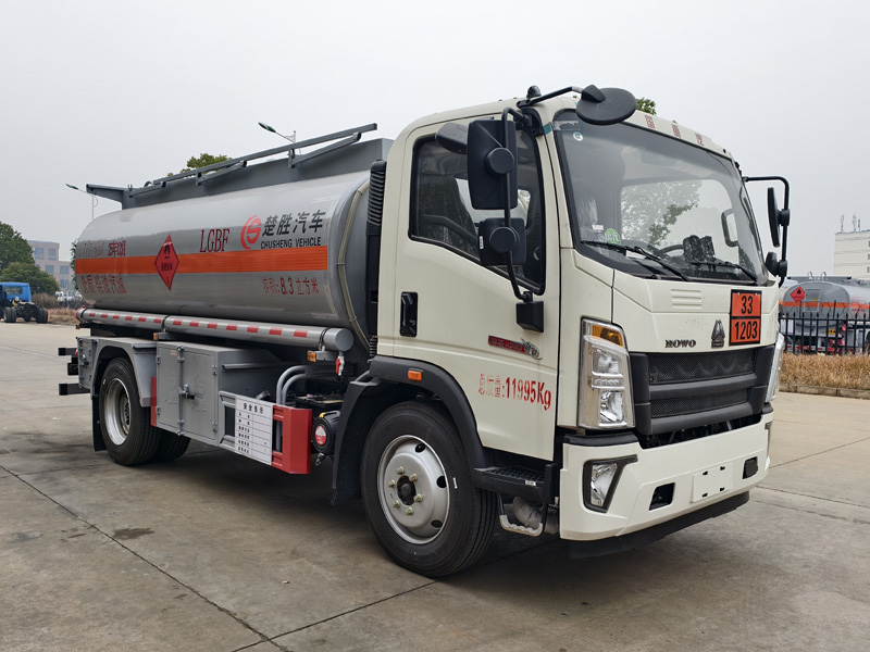 楚胜牌CSC5127GYYZ6A运油车