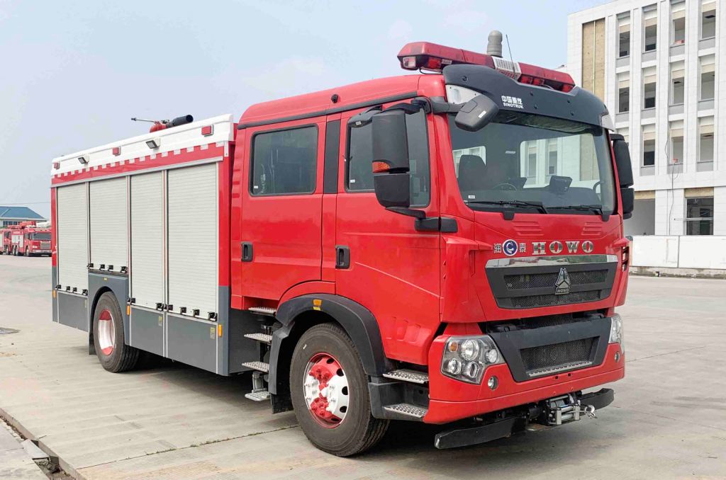 润泰牌RT5180GXFAP50/H6压缩空气泡沫消防车公告图片