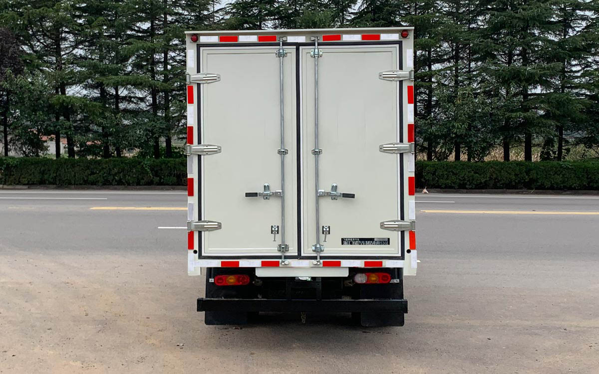 飛碟牌FD5040XJXD66K6-1檢修車公告圖片