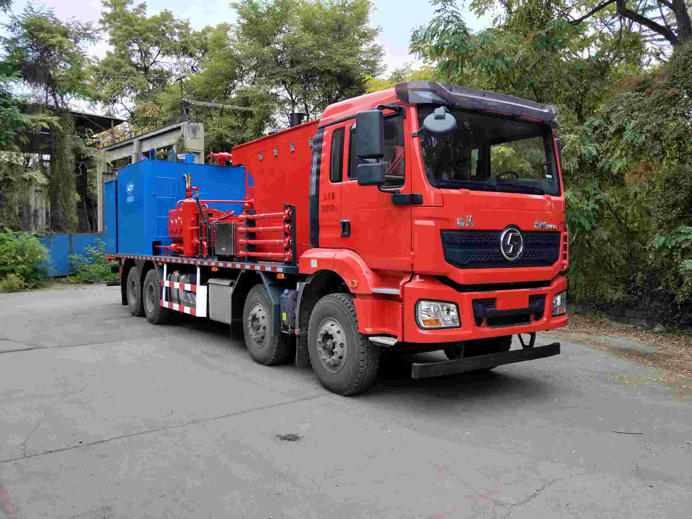 兰通牌LTJ5303TXL70洗井清蜡车