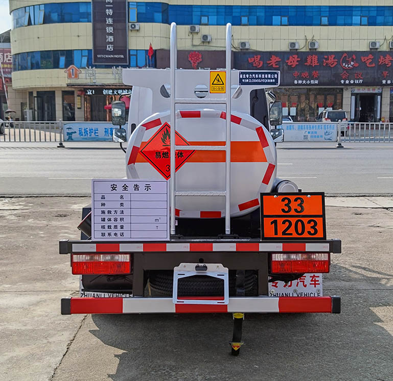 專力牌ZLC5045GJYEQ6加油車公告圖片