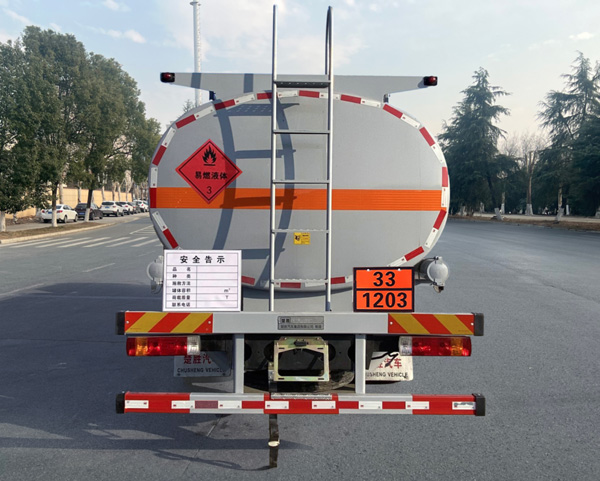 楚勝牌CSC5260GYYC6A運油車公告圖片