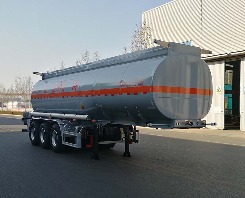 正康宏泰牌10.2米33.3吨3轴易燃液体罐式运输半挂车(HHT9408GRYF)