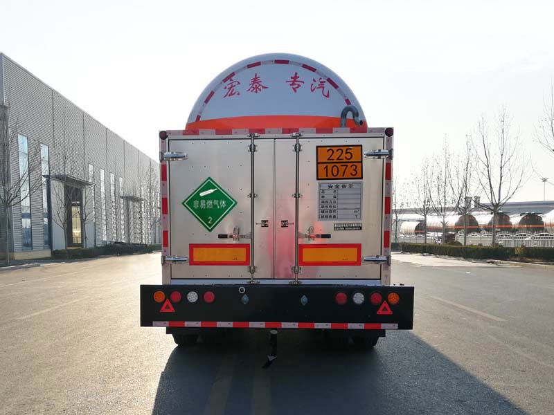 正康宏泰牌HHT9406GDY低温液体运输半挂车公告图片