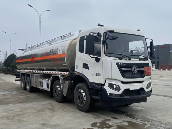 楚胜牌CSC5321GYYLD6A铝合金运油车