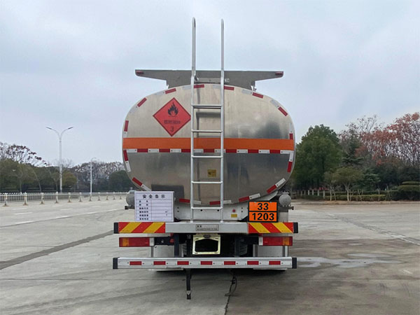 楚勝牌CSC5321GYYLD6A鋁合金運(yùn)油車公告圖片