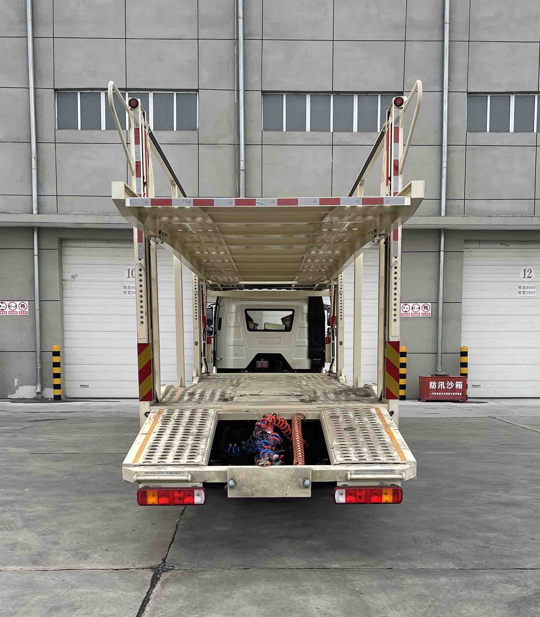 駿彤牌JTM5180TCL車輛運(yùn)輸車公告圖片