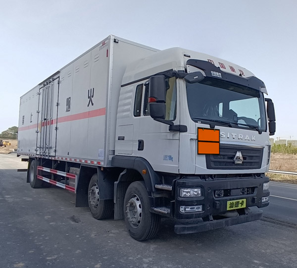 楚胜牌CSC5216XQYZK6爆破器材运输车
