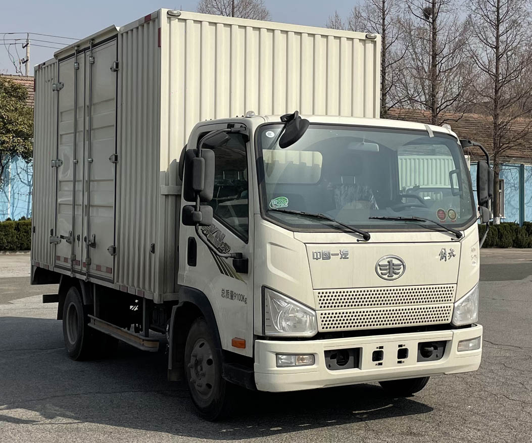 解放牌CA5091XXYP40K56L2E6A84廂式運(yùn)輸車公告圖片