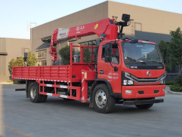 随车起重运输车
