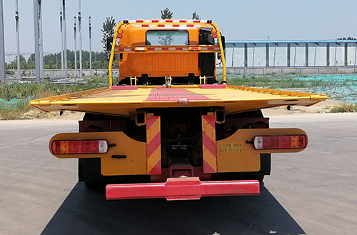 春洪牌CHP5182TQZ-BJ清障車公告圖片