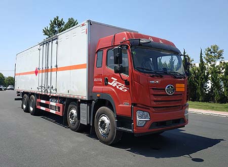 SFZ5320XRYCAJK6型易燃液体厢式运输车图片