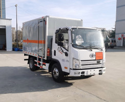 爆破器材运输车