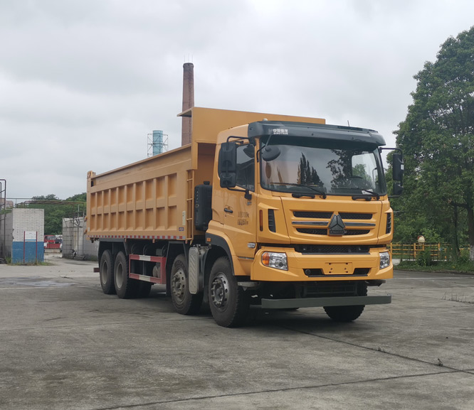 豪沃牌 350马力 前四后八 自卸汽车(ZZ3314N3667F11H)