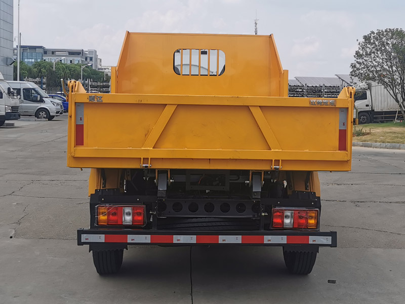 JX3041TCT6 江铃牌129马力单桥柴油3.2米国六自卸汽车图片