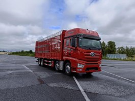 仓栅式运输车