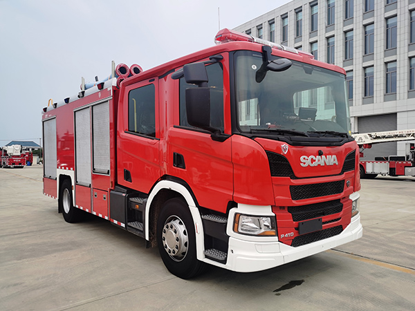 金盛盾牌JDX5180GXFSG60/SK6水罐消防车