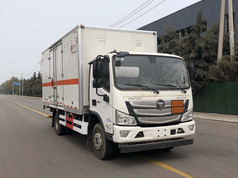 SJR5100XRY-6型易燃液体厢式运输车图片