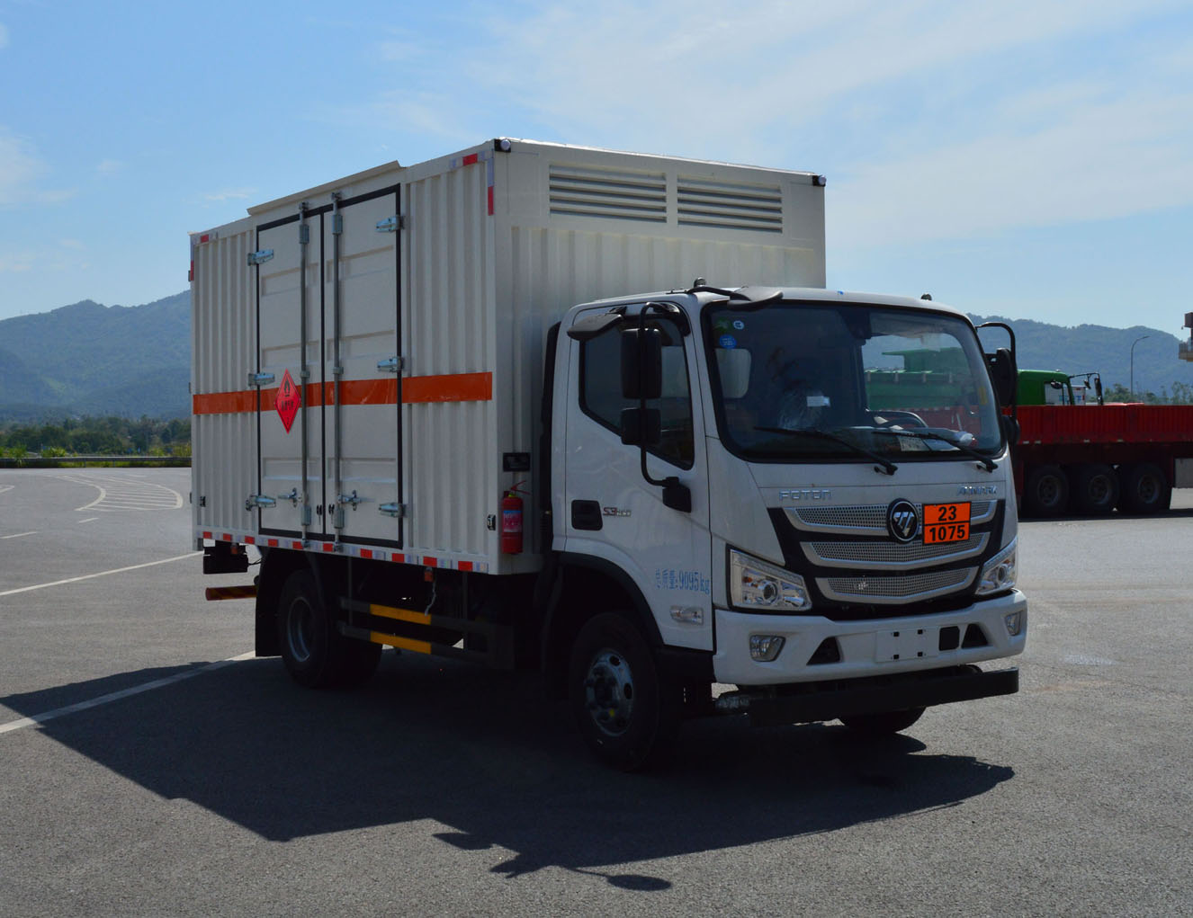 勤宏牌SQH5092XRQB6MA易燃气体厢式运输车