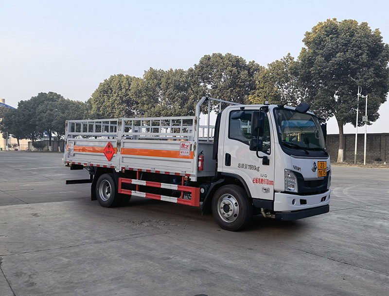 楚飞牌CLQ5120TQP6LZ气瓶运输车公告图片
