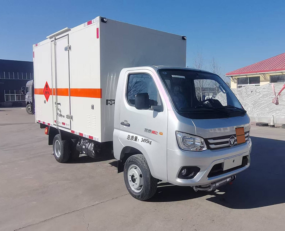 奥森驰牌KLA5030XRQ-6A易燃气体厢式运输车