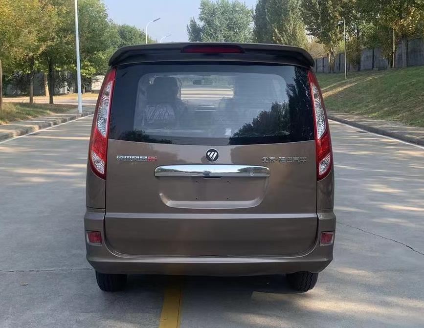 纯电动多用途乘用车图片