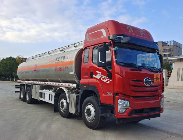楚胜牌CSC5326GYYLCA6A铝合金运油车