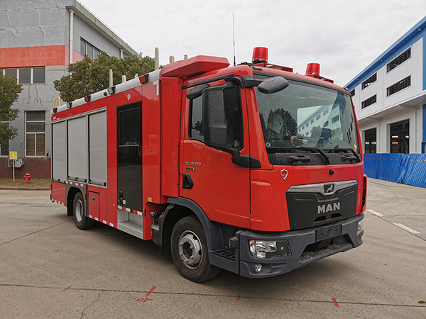金盛盾牌JDX5120GXFSG30/MN61水罐消防车