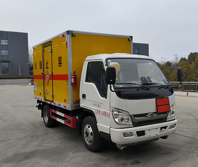 程力牌CL5042XQY6BXW爆破器材运输车