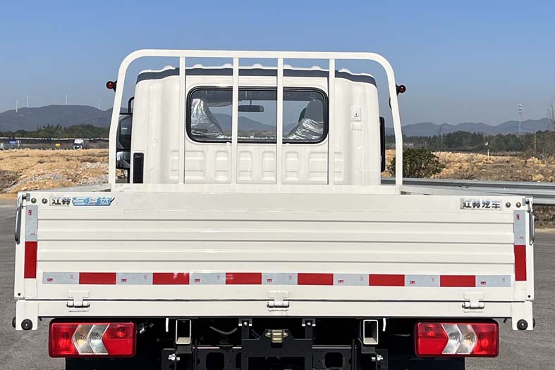 JX1044TSGA2BEV 江铃牌184马力单桥纯电动3.2米纯电动载货汽车图片