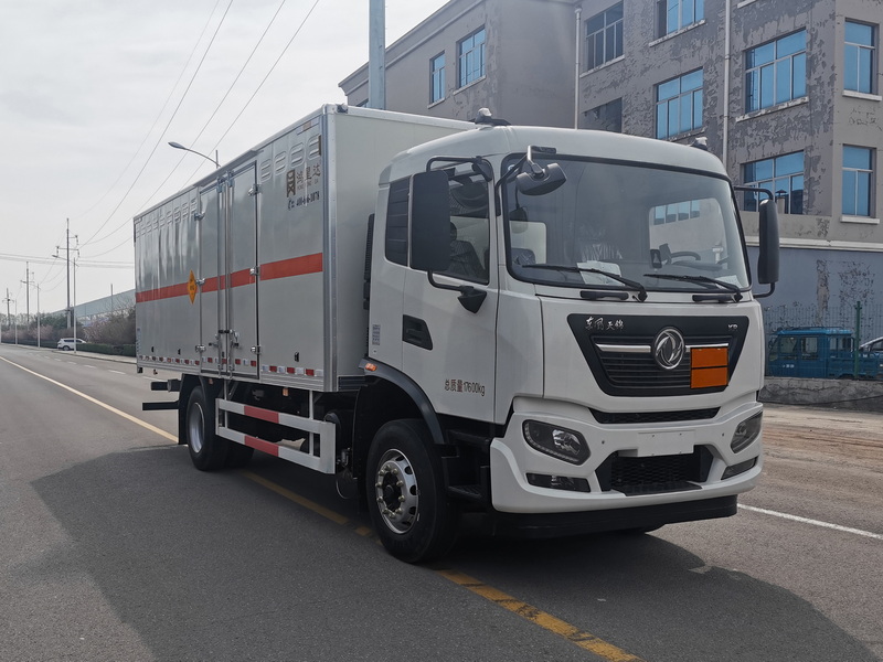 鸿星达牌SJR5180XQY-6DF爆破器材运输车